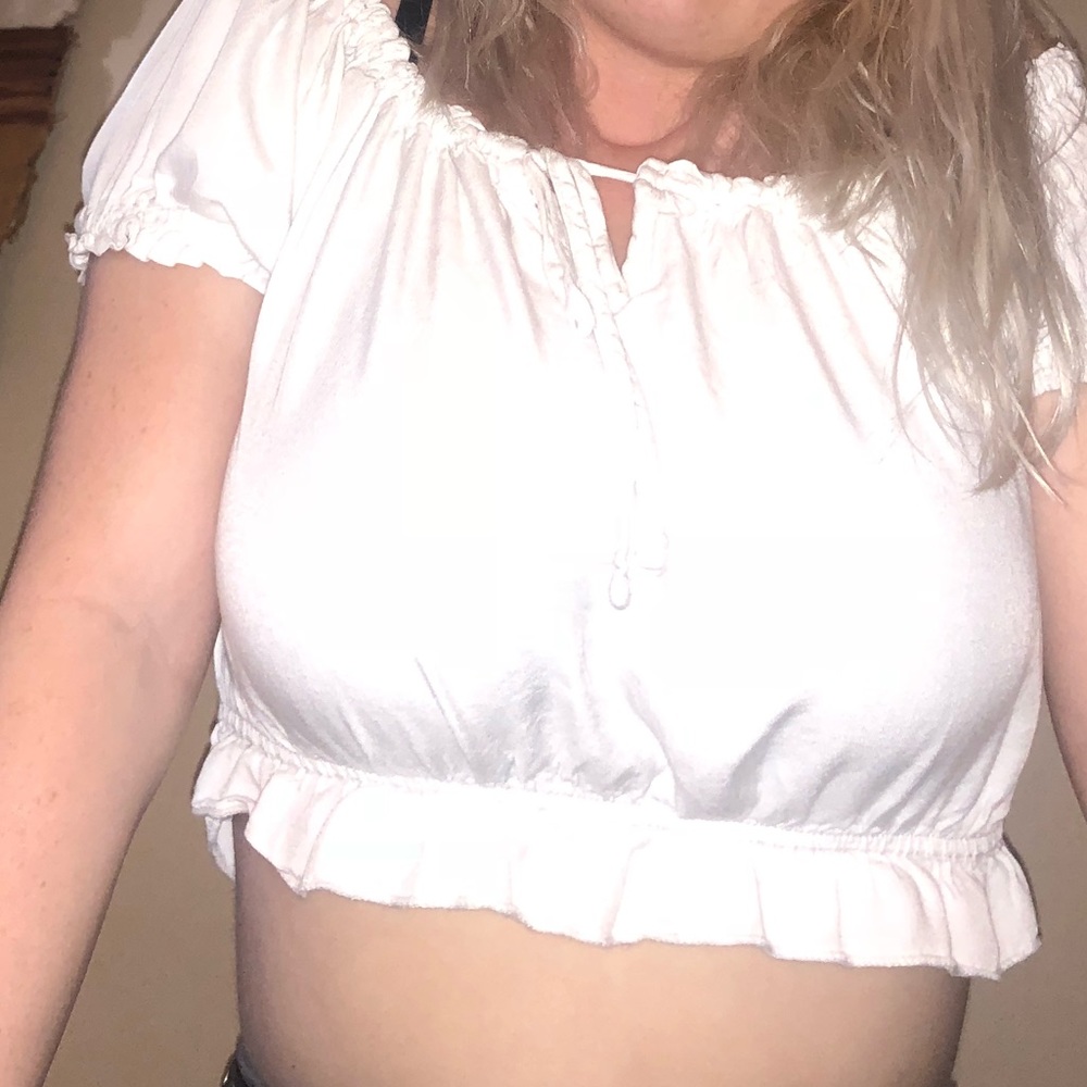 Brandy Melville off the shoulder top